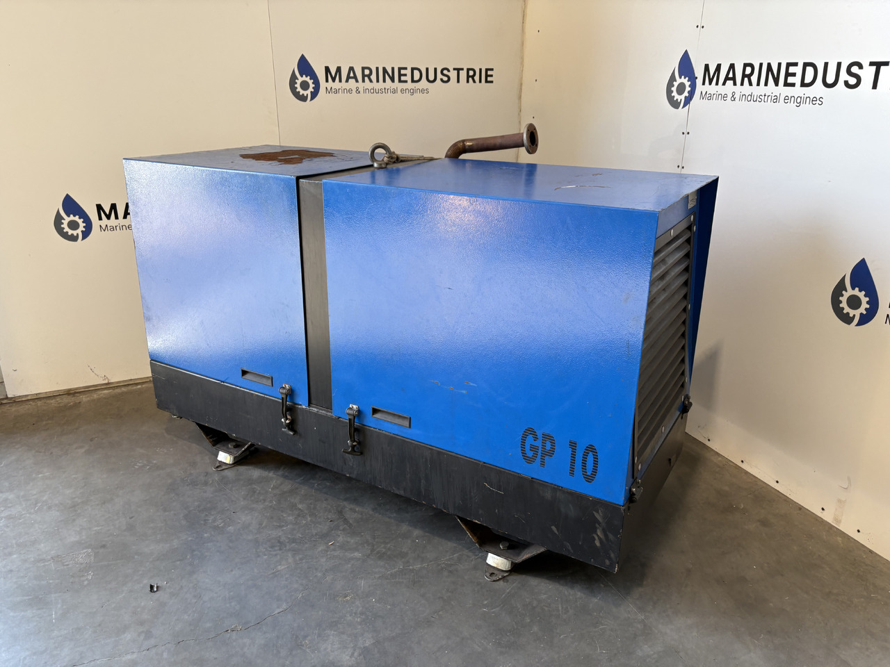 PERKINS 403C-11 11KVA Stamford - Groupe électrogène: photos 3 PERKINS 403C-11 11KVA Stamford - Groupe électrogène: photos 3