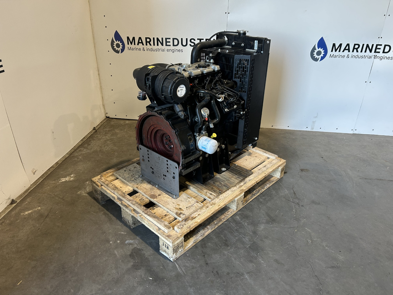 Perkins 403D-15 (GK) - Moteur pour Engins de chantier: photos 2 Perkins 403D-15 (GK) - Moteur pour Engins de chantier: photos 2