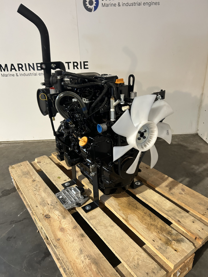 Yanmar 3TNV88F - Moteur pour Pelle: photos 4 Yanmar 3TNV88F - Moteur pour Pelle: photos 4