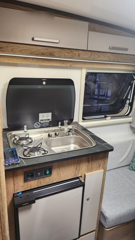 Niewiadów NEW SPORT 4 kemping 4 osoby camping for 4 people 750kg - Caravane: photos 5 Niewiadów NEW SPORT 4 kemping 4 osoby camping for 4 people 750kg - Caravane: photos 5