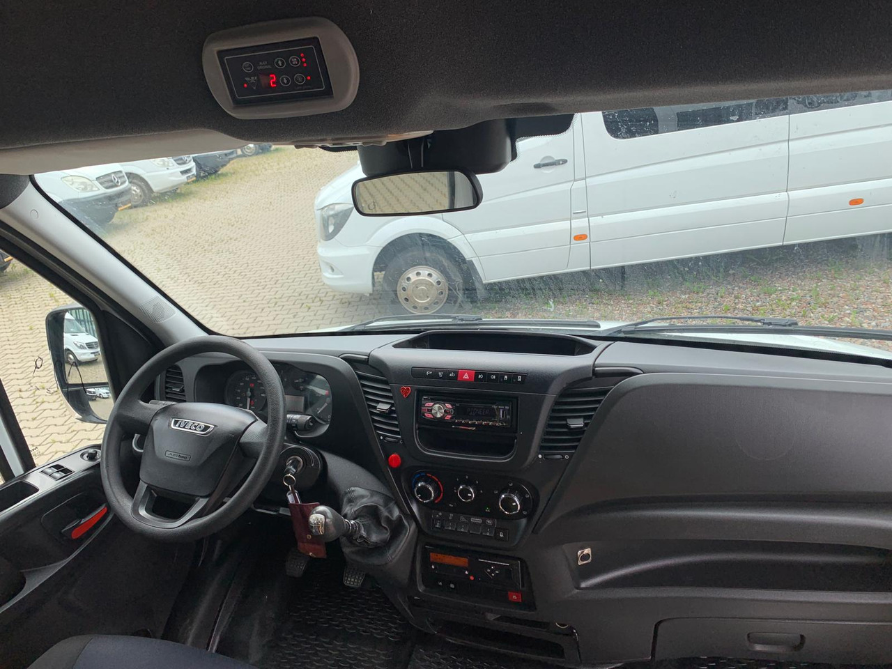 Autocar Iveco Daily- 21 Miejsc: photos 10