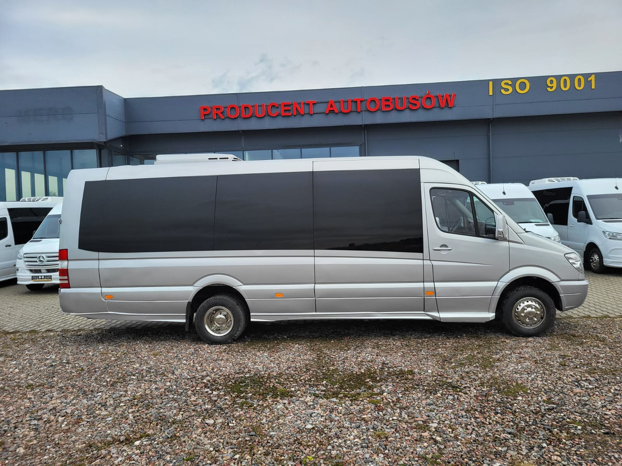 Mercedes-Benz Sprinter 519 CDI 24 places + 4 standing - Bus interurbain: photos 4 Mercedes-Benz Sprinter 519 CDI 24 places + 4 standing - Bus interurbain: photos 4