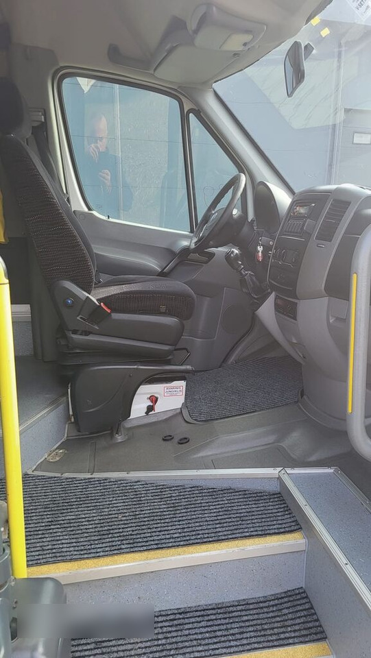 Minibus, Transport de personnes Volkswagen Crafter - 24 Miejsca: photos 9