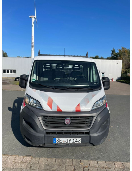 Fiat Ducato - Utilitaire plateau: photos 2 Fiat Ducato - Utilitaire plateau: photos 2