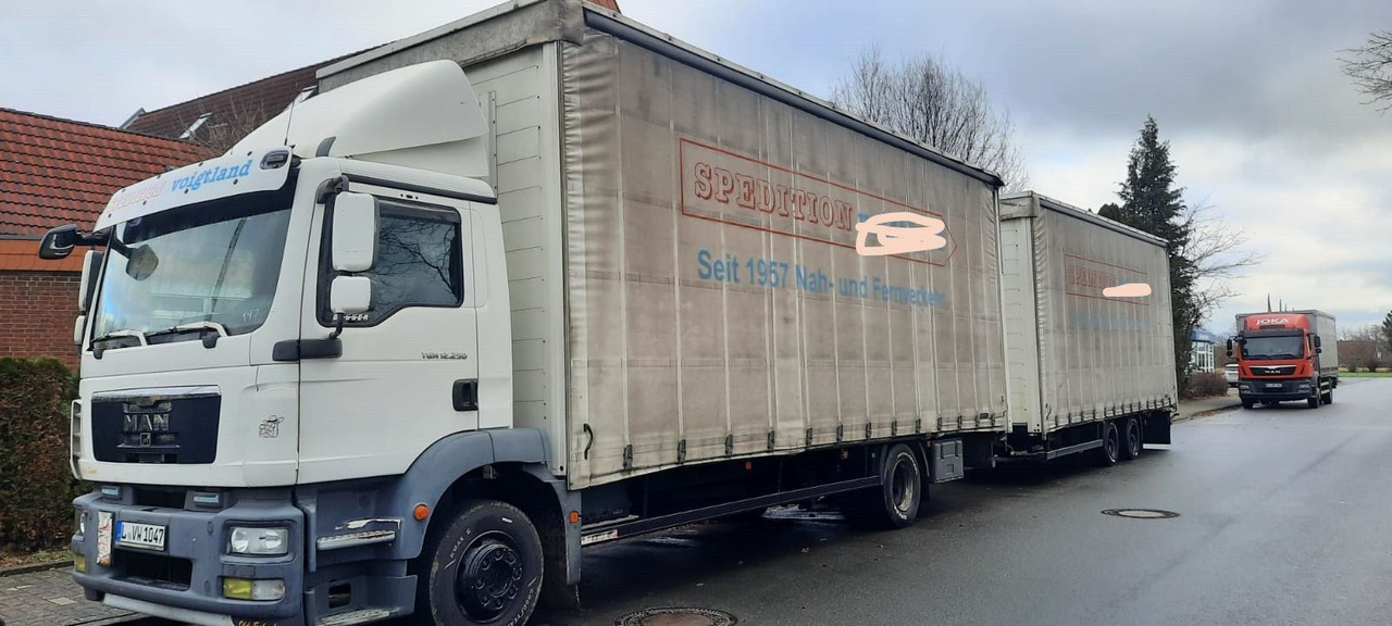 MAN 12.250 TGM Jumbo Mit Anhänger - Camion à rideaux coulissants, Remorque rideaux coulissants: photos 1 MAN 12.250 TGM Jumbo Mit Anhänger - Camion à rideaux coulissants, Remorque rideaux coulissants: photos 1