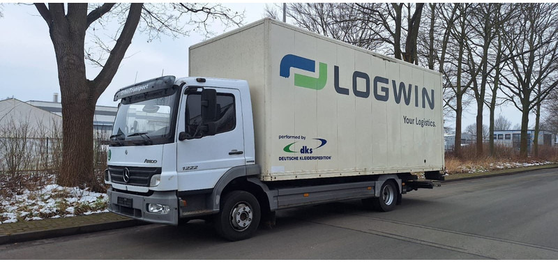 Mercedes-Benz 1222 Atego Koffer mit LBW Klima - Camion fourgon: photos 1 Mercedes-Benz 1222 Atego Koffer mit LBW Klima - Camion fourgon: photos 1