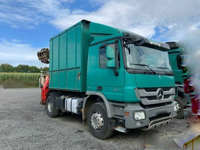 Mercedes-Benz 1844K 4x2 Kipper mit Kran Blattgefedert - Camion benne, Camion grue: photos 2 Mercedes-Benz 1844K 4x2 Kipper mit Kran Blattgefedert - Camion benne, Camion grue: photos 2