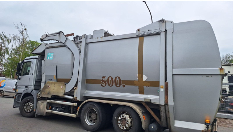 Mercedes-Benz 2532 Actros Überkopflader - Benne à ordures ménagères: photos 4 Mercedes-Benz 2532 Actros Überkopflader - Benne à ordures ménagères: photos 4