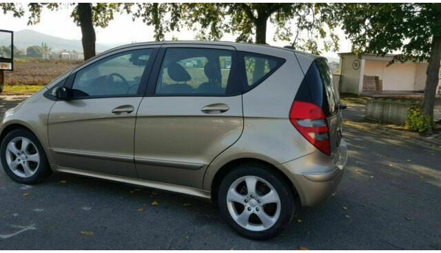 Mercedes-Benz A-Klasse 200 CDI - Voiture à hayon: photos 4 Mercedes-Benz A-Klasse 200 CDI - Voiture à hayon: photos 4
