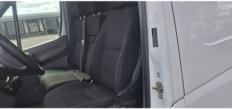 Fourgonnette Mercedes-Benz Sprinter II Kasten 216CDI Lang/Hoch: photos 6