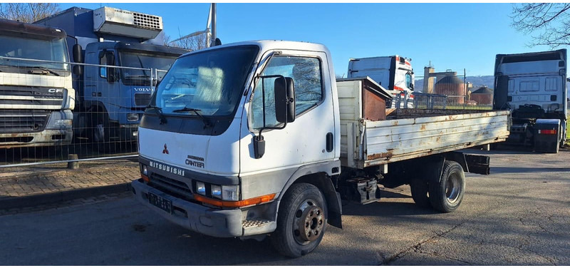 Mitsubishi Canter Kipper - Camion benne: photos 1 Mitsubishi Canter Kipper - Camion benne: photos 1