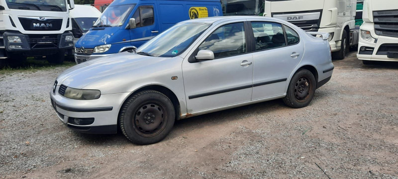 SEAT Toledo Signo 1,8 20V Autom - Berline: photos 4 SEAT Toledo Signo 1,8 20V Autom - Berline: photos 4