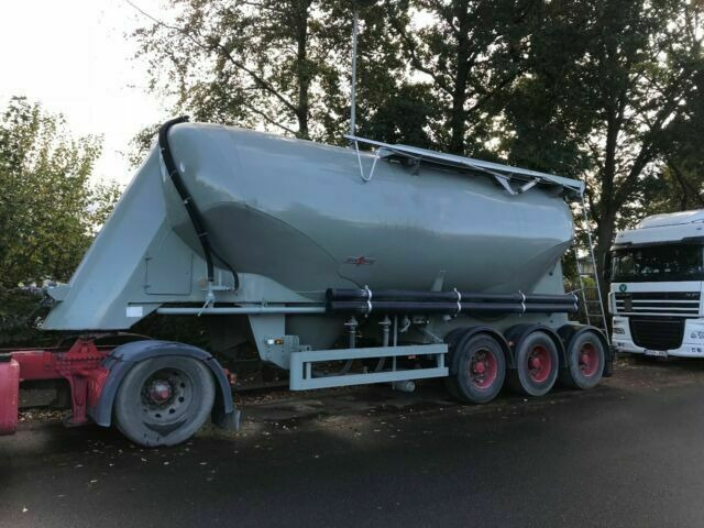SPITZER SF 2734/2P Zement/Silo German Fahrzeug - Semi-remorque citerne: photos 1 SPITZER SF 2734/2P Zement/Silo German Fahrzeug - Semi-remorque citerne: photos 1