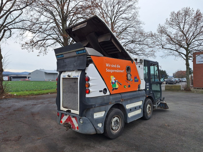 Schmidt Kehrmaschine K449 - Balayeuse de voirie: photos 5 Schmidt Kehrmaschine K449 - Balayeuse de voirie: photos 5