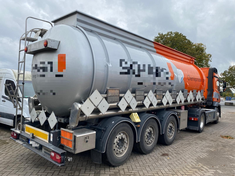 Schrader - Semi-remorque citerne: photos 2 Schrader - Semi-remorque citerne: photos 2
