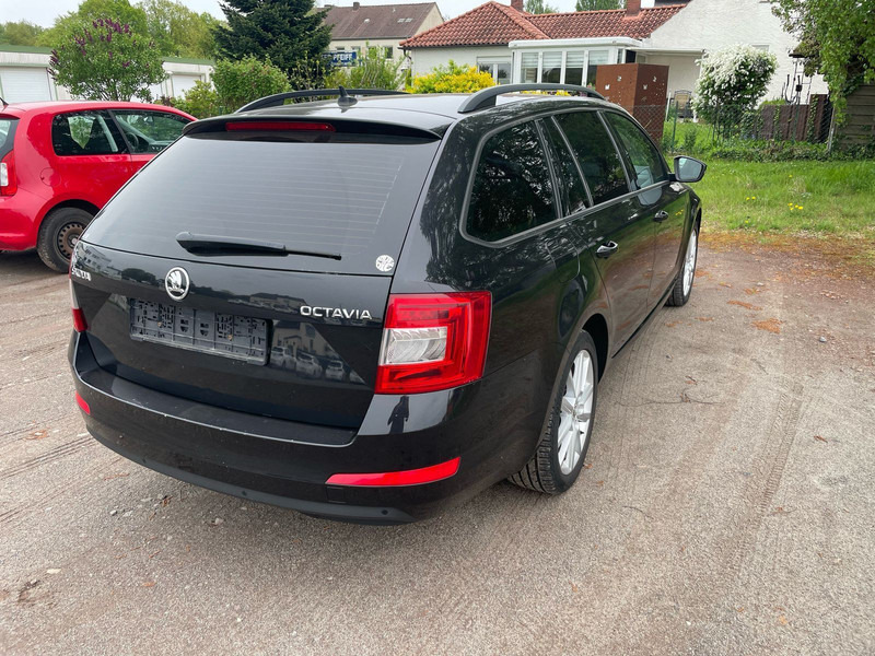 Škoda Octavia 2.0 TDI Green tec Solution Combi - Voiture break: photos 3 Škoda Octavia 2.0 TDI Green tec Solution Combi - Voiture break: photos 3