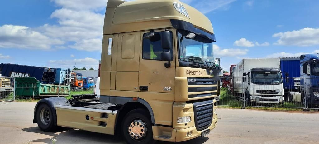 DAF 106-460 Super Spacs G.Haus/Hoch German - Tracteur routier: photos 2 DAF 106-460 Super Spacs G.Haus/Hoch German - Tracteur routier: photos 2