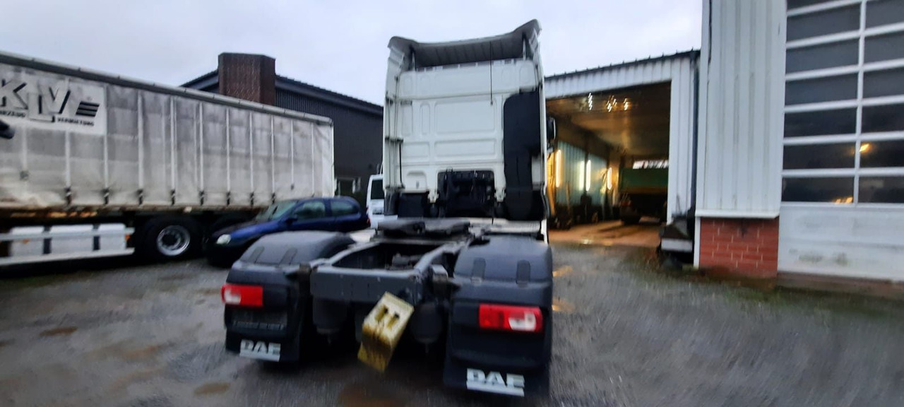 DAF XF106- 460 Space Cap Vollaustt.Top Top Zus - Tracteur routier: photos 4 DAF XF106- 460 Space Cap Vollaustt.Top Top Zus - Tracteur routier: photos 4