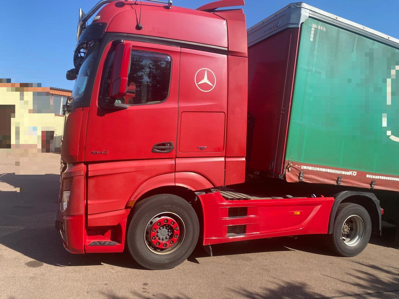 Mercedes-Benz Actros 4 2-Achser 1842 4x2 SZM Big Hause - Tracteur routier: photos 3 Mercedes-Benz Actros 4 2-Achser 1842 4x2 SZM Big Hause - Tracteur routier: photos 3