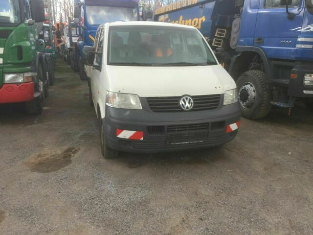 Volkswagen Transporter Pritsche Doka - Utilitaire plateau: photos 2 Volkswagen Transporter Pritsche Doka - Utilitaire plateau: photos 2