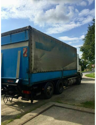 Volvo FH12-420 Euro:4Plane Spriegel mit LBW 3000kg - Camion à rideaux coulissants: photos 3 Volvo FH12-420 Euro:4Plane Spriegel mit LBW 3000kg - Camion à rideaux coulissants: photos 3