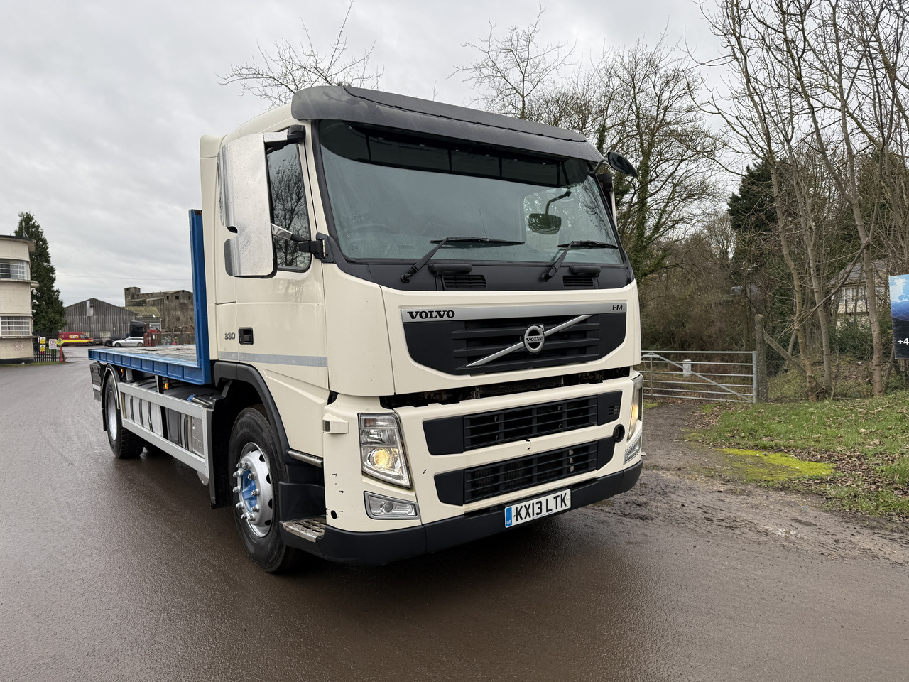 2013 Volvo FM 330 Flatbed - Camion plateau: photos 2 2013 Volvo FM 330 Flatbed - Camion plateau: photos 2