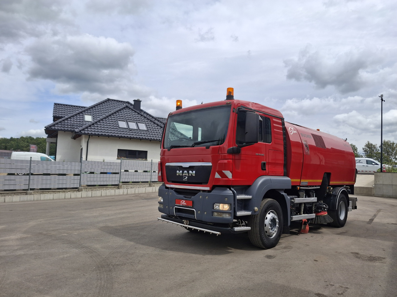 MAN TGS 18.320 Zamiatarka Kehrmaschine BUCHER 2 Motoren Karcher Szczotki L/R - Balayeuse de voirie: photos 3 MAN TGS 18.320 Zamiatarka Kehrmaschine BUCHER 2 Motoren Karcher Szczotki L/R - Balayeuse de voirie: photos 3
