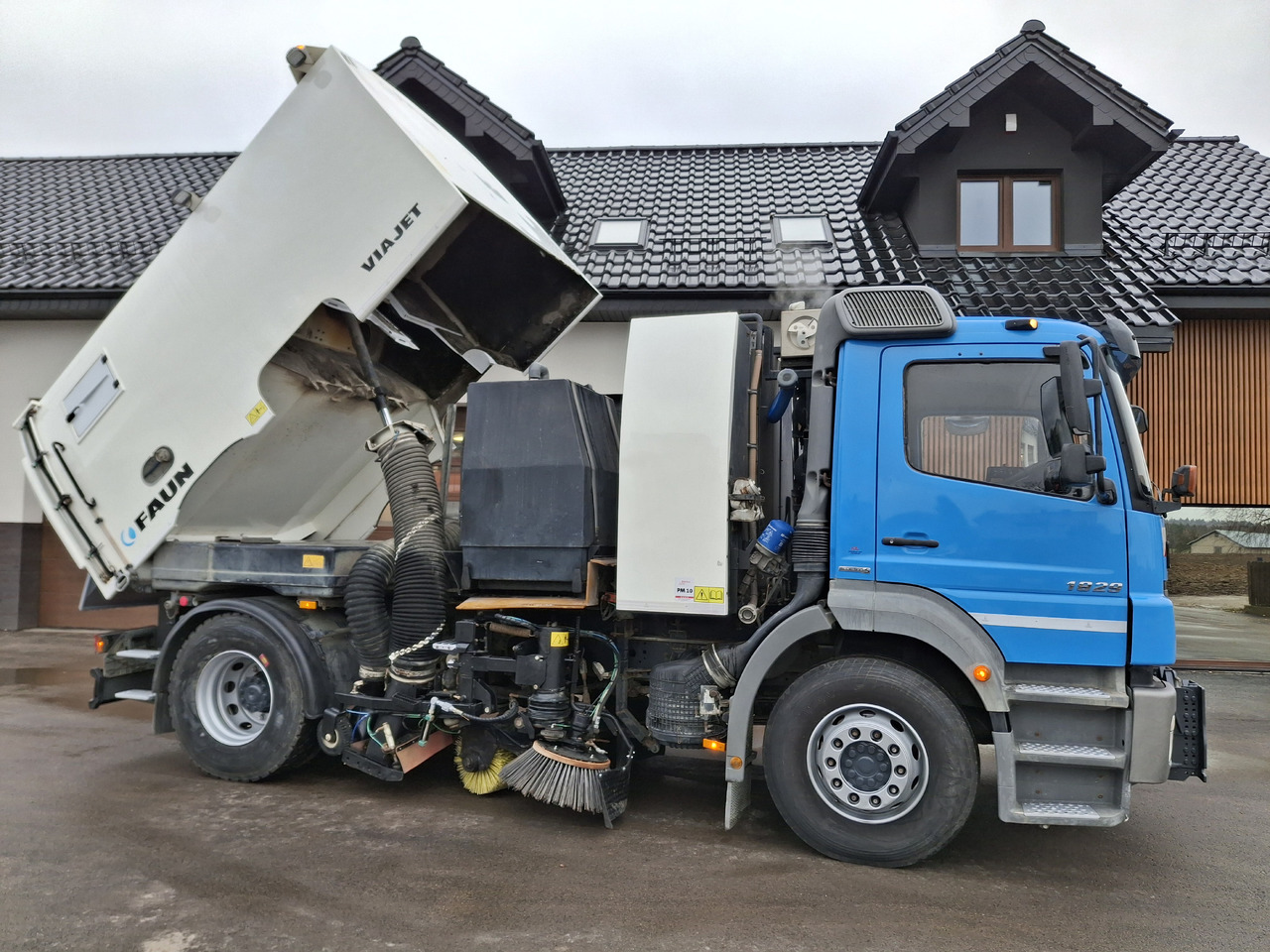 Balayeuse de voirie Mercedes-Benz Axor 1829 PM10 Zamiatarka Kehrmaschine FAUN: photos 16