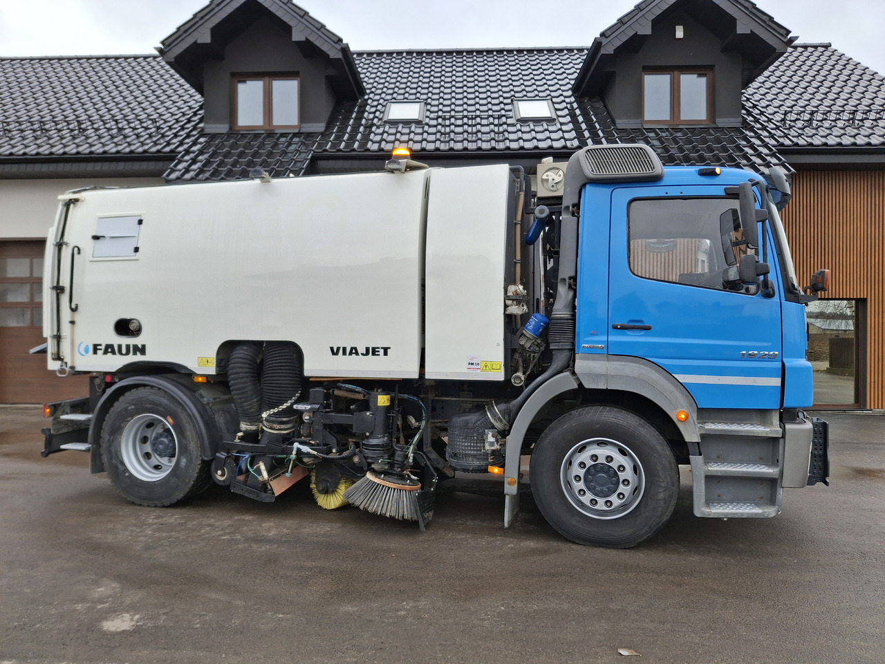 Balayeuse de voirie Mercedes-Benz Axor 1829 PM10 Zamiatarka Kehrmaschine FAUN: photos 11