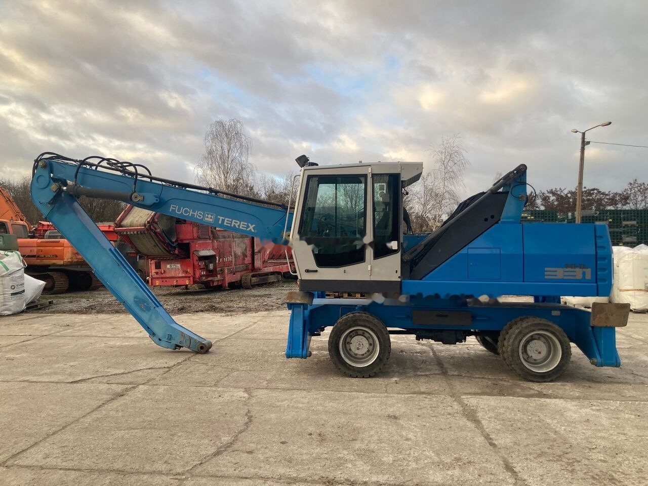 Fuchs MHL 331 D Generator - Pelle de manutention: photos 1 Fuchs MHL 331 D Generator - Pelle de manutention: photos 1