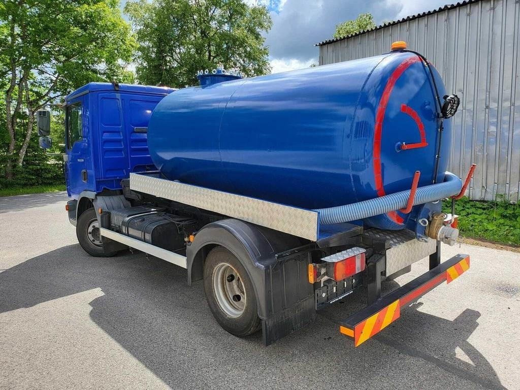 MAN TGL 8.180 4X2 VACUUM 4m³ - Camion hydrocureur: photos 3 MAN TGL 8.180 4X2 VACUUM 4m³ - Camion hydrocureur: photos 3