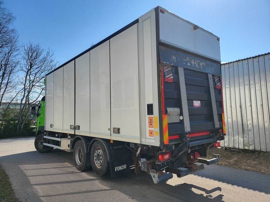 Volvo FM410 6X2 CARRIER SIDEOPENING - Camion frigorifique: photos 5 Volvo FM410 6X2 CARRIER SIDEOPENING - Camion frigorifique: photos 5