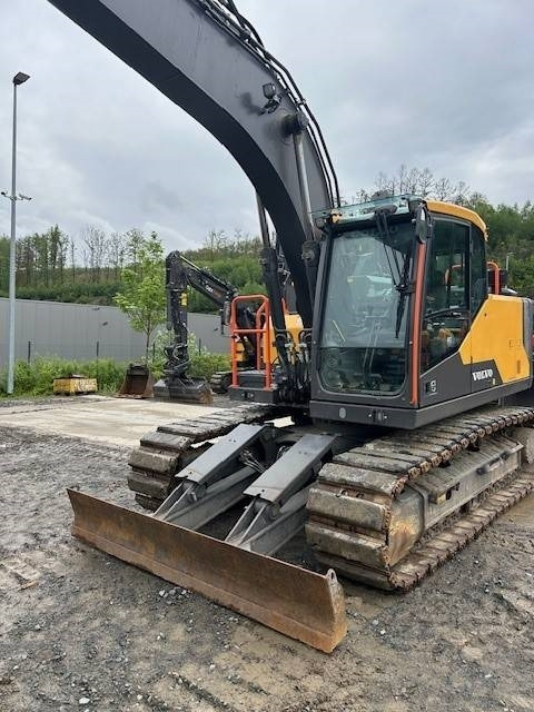 Volvo EC 160 E - Pelle sur chenille: photos 2 Volvo EC 160 E - Pelle sur chenille: photos 2