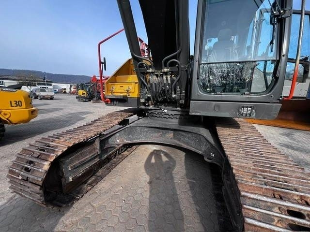 Volvo EC 300 E - Pelle sur chenille: photos 2 Volvo EC 300 E - Pelle sur chenille: photos 2