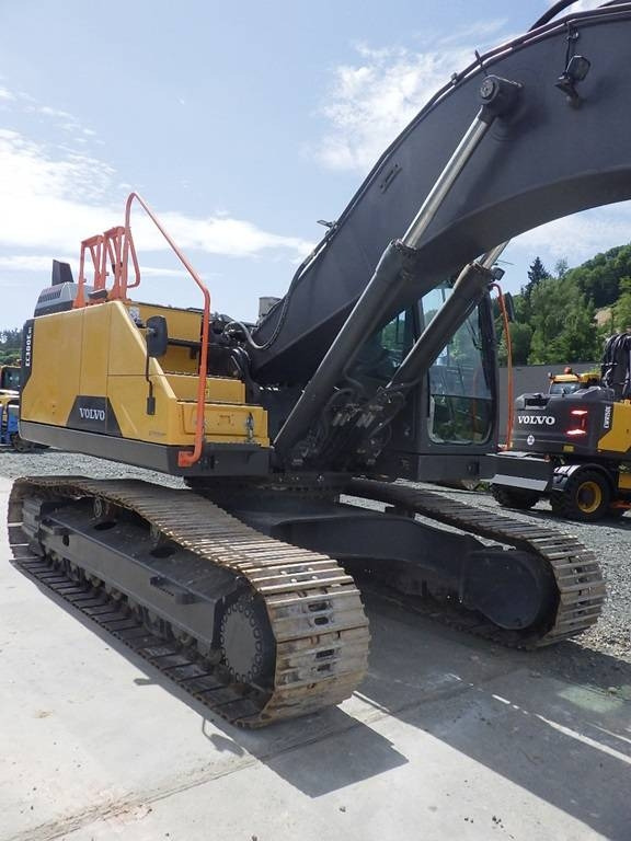Volvo EC 300 E - Pelle sur chenille: photos 4 Volvo EC 300 E - Pelle sur chenille: photos 4