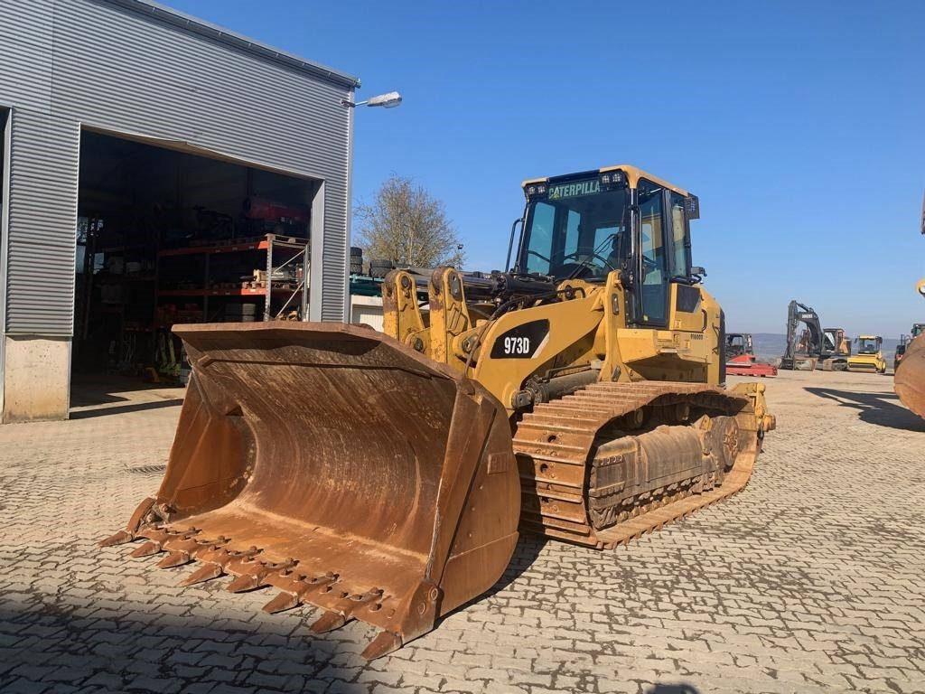 CAT 973 D - Chargeuse sur chenilles: photos 1 CAT 973 D - Chargeuse sur chenilles: photos 1