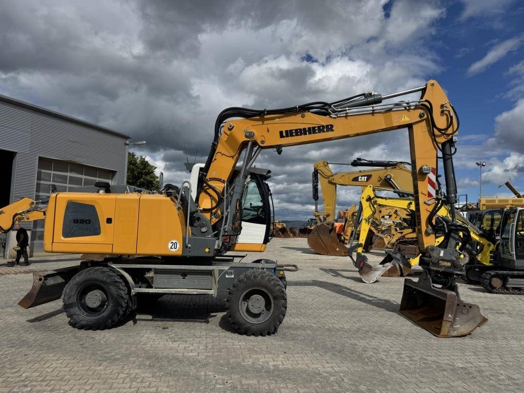Liebherr A 920 Litronic - Pelle sur pneus: photos 5 Liebherr A 920 Litronic - Pelle sur pneus: photos 5