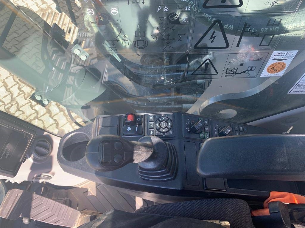 Pelle sur chenille Volvo EC300ENL mit OQ80: photos 11