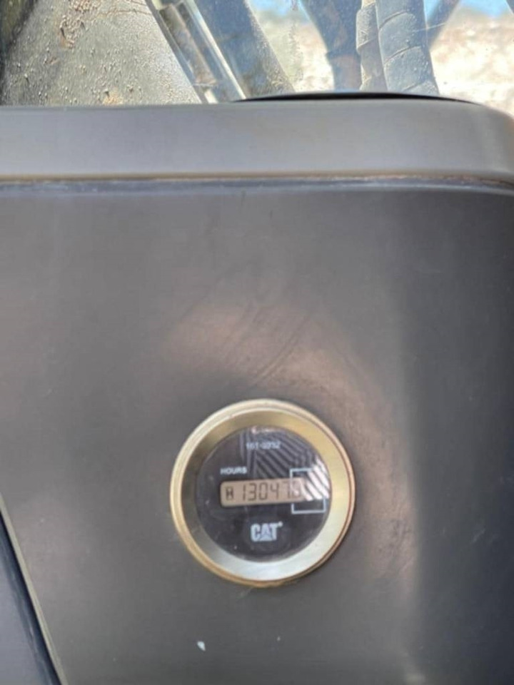CAT 330 D LN - Pelle sur chenille: photos 5 CAT 330 D LN - Pelle sur chenille: photos 5