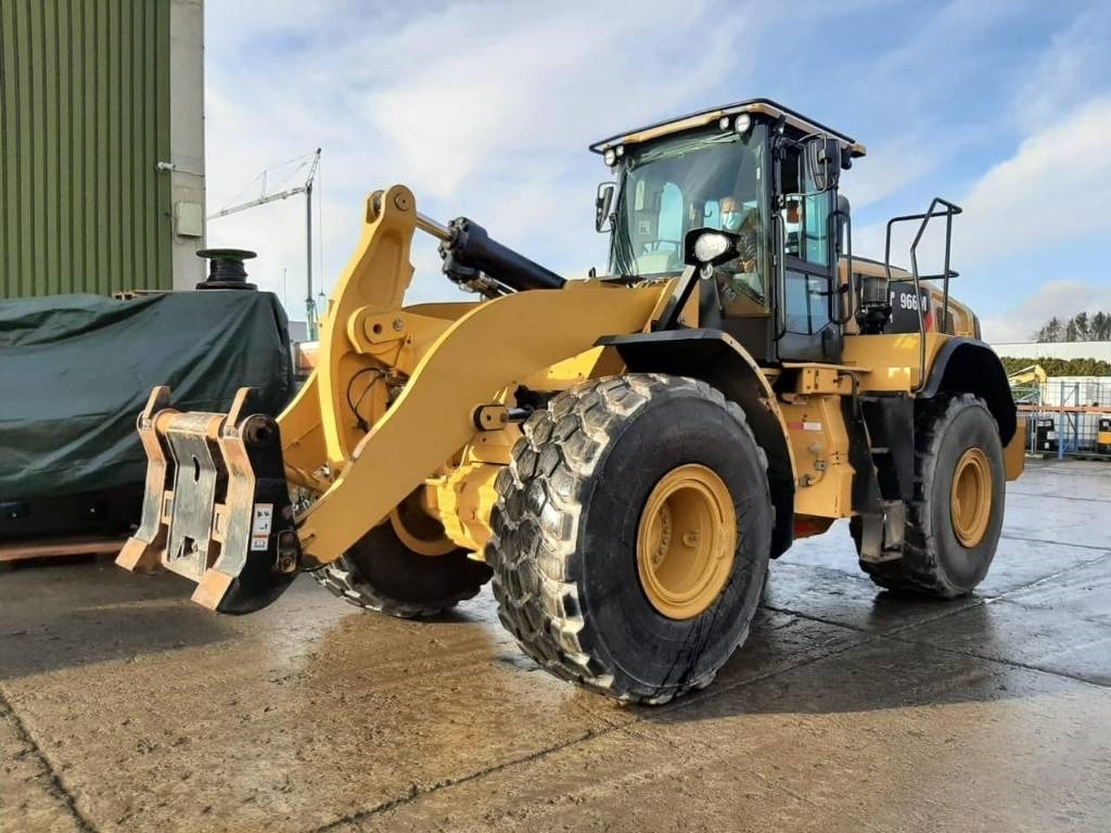 CAT 966MII - Chargeuse sur pneus: photos 1 CAT 966MII - Chargeuse sur pneus: photos 1