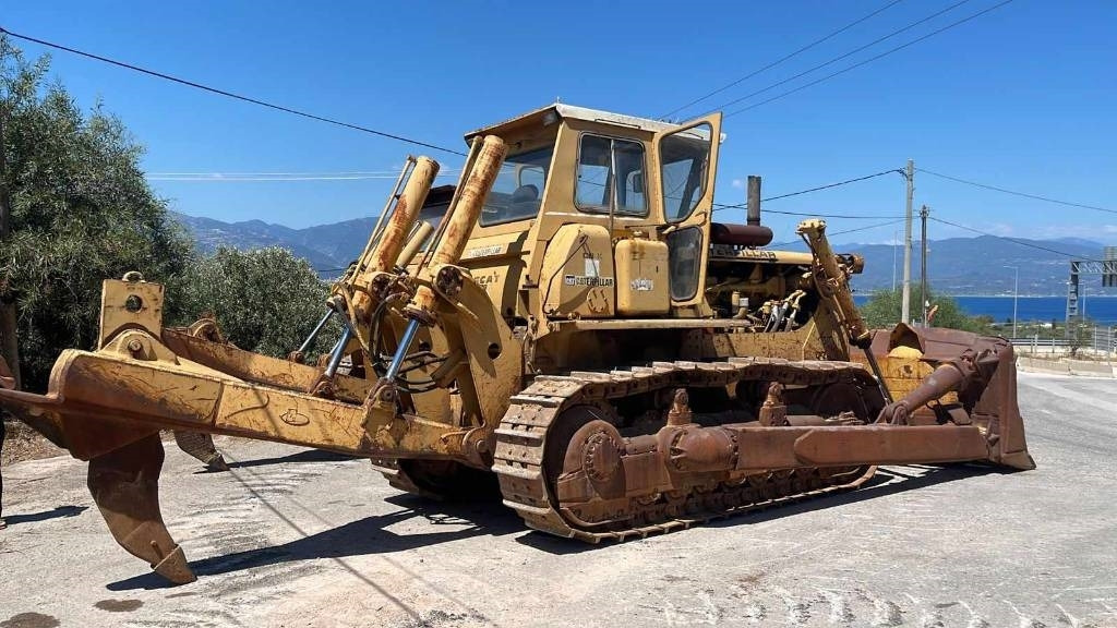 CAT D 8 K - Bulldozer: photos 2 CAT D 8 K - Bulldozer: photos 2