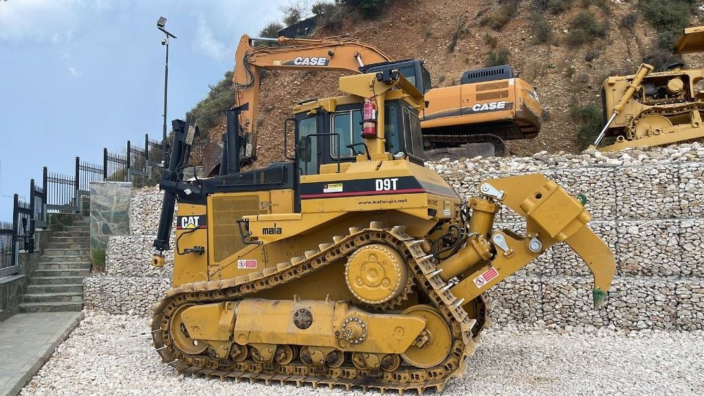 CAT D 9 N - Bulldozer: photos 2 CAT D 9 N - Bulldozer: photos 2
