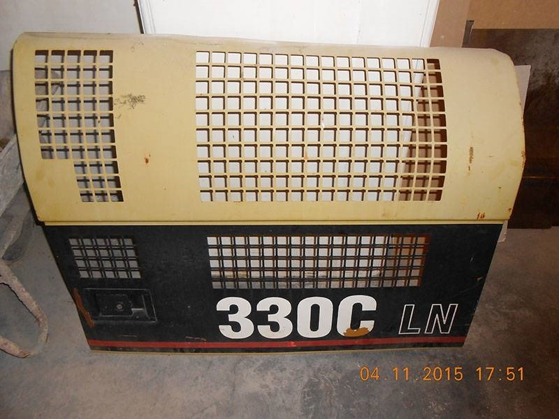 CAT REAL LEFT SIDE DOOR FOR CATERPILLAR 330CLN - Portière et pièces pour Engins de chantier: photos 1 CAT REAL LEFT SIDE DOOR FOR CATERPILLAR 330CLN - Portière et pièces pour Engins de chantier: photos 1