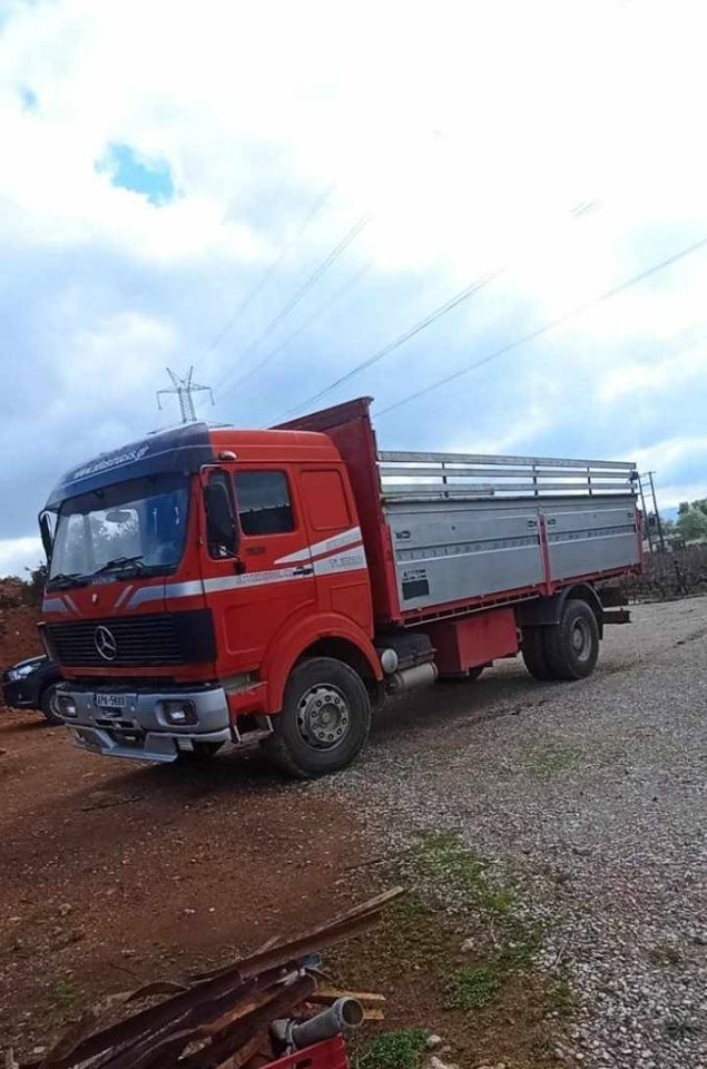 Mercedes-Benz 1638 - Camion plateau: photos 1 Mercedes-Benz 1638 - Camion plateau: photos 1