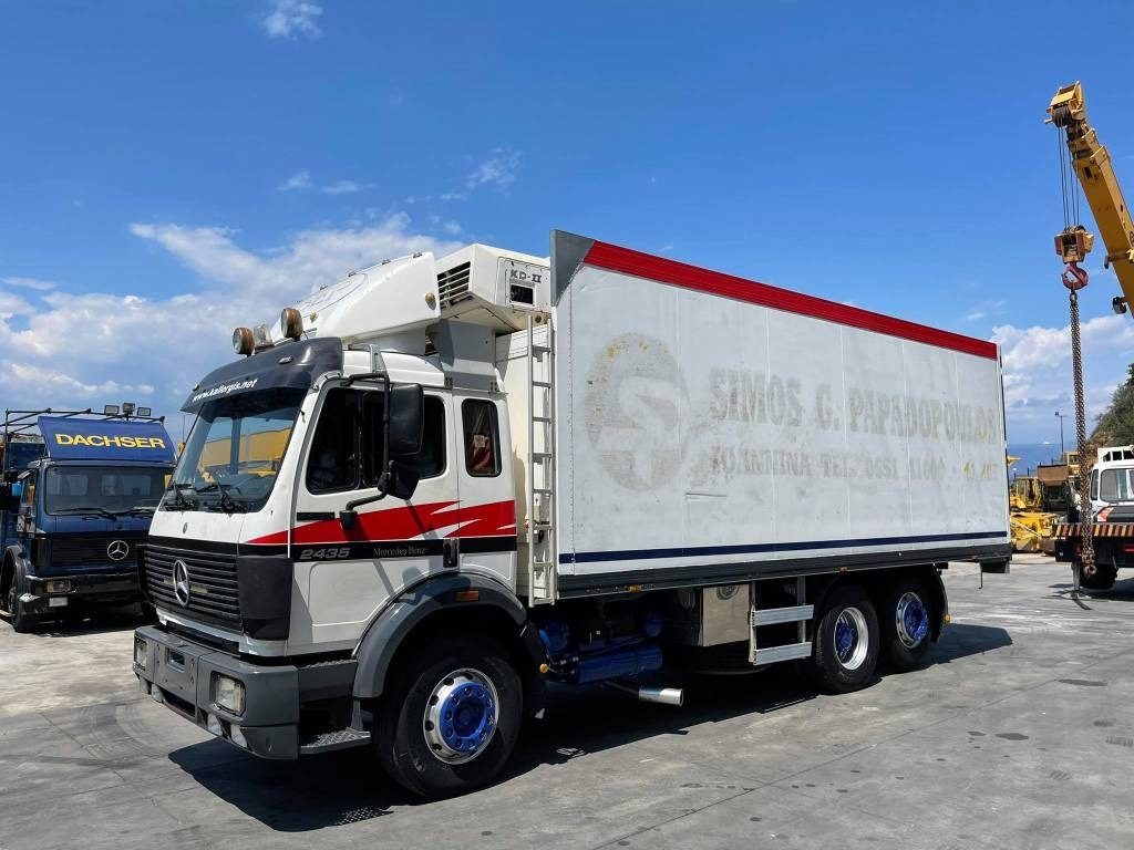 Mercedes-Benz 2435L - Camion frigorifique: photos 4 Mercedes-Benz 2435L - Camion frigorifique: photos 4
