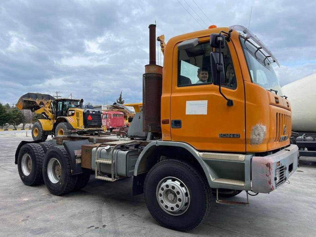 Tracteur routier Astra HD7 64.42/7 6x4: photos 19 Tracteur routier Astra HD7 64.42/7 6x4: photos 19