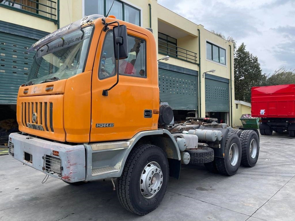 Tracteur routier Astra HD7 64.42/7 6x4: photos 14 Tracteur routier Astra HD7 64.42/7 6x4: photos 14
