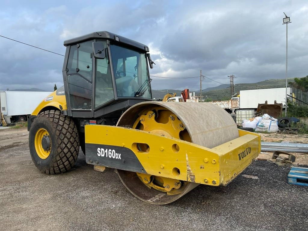 Volvo SD 160 D X - Compacteur à pieds de mouton/ Monocylindre: photos 1 Volvo SD 160 D X - Compacteur à pieds de mouton/ Monocylindre: photos 1
