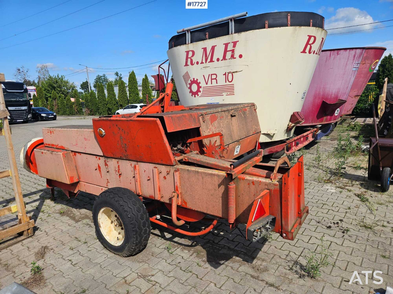 1988 Agromet Z 224 - Presse à balles cubiques: photos 1 1988 Agromet Z 224 - Presse à balles cubiques: photos 1