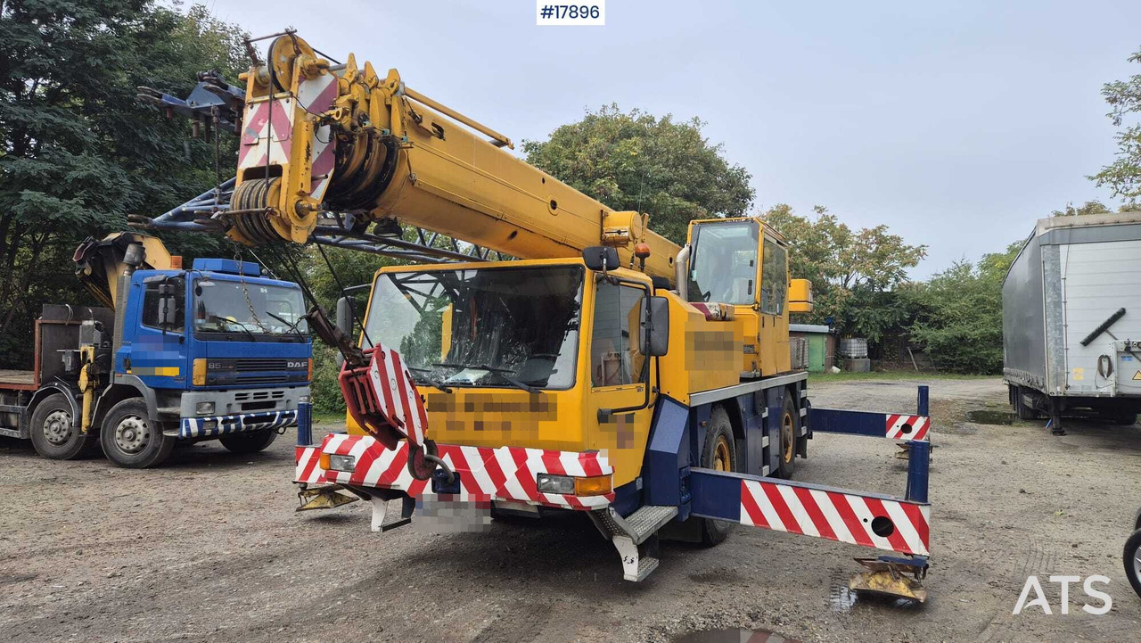 Grue mobile 1998 Liebherr LTM 1030/2: photos 8 Grue mobile 1998 Liebherr LTM 1030/2: photos 8